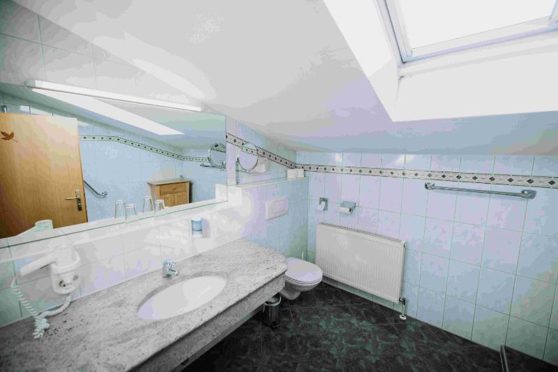 Two-Bedroom Apartment with Mountain View image 3