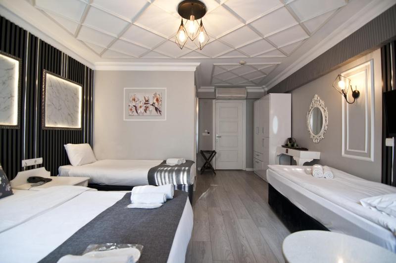 Nova City Hotel - image 13