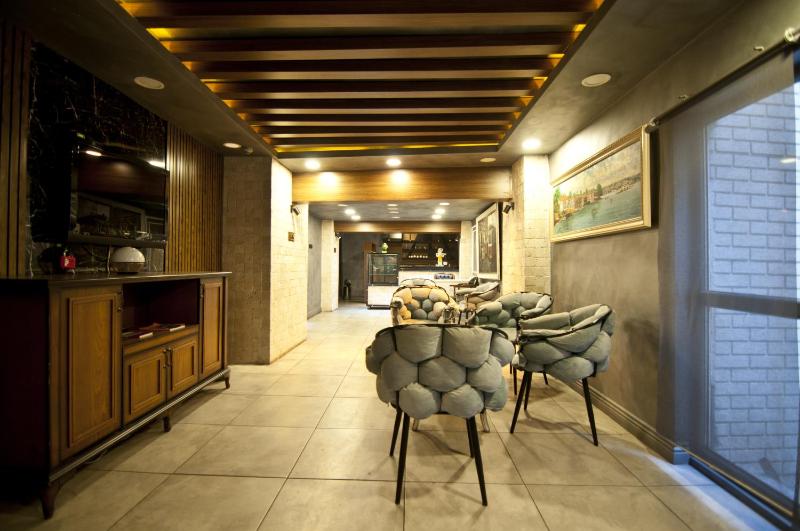 Nova City Hotel - image 4