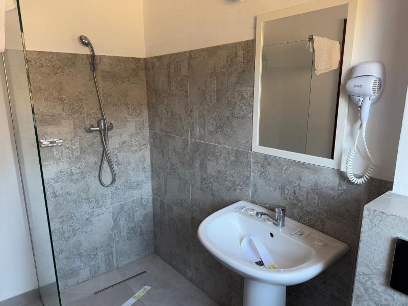 Double Room image 1