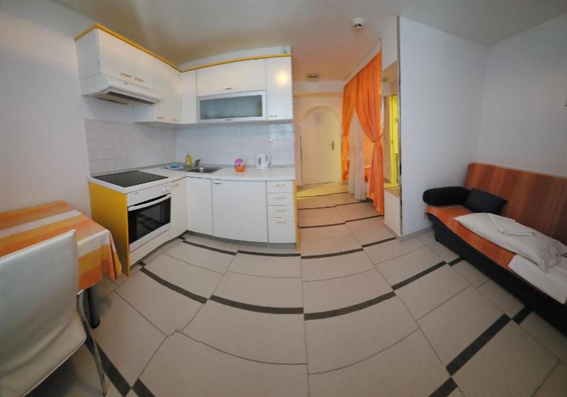 Apartment with Pool View  image 1