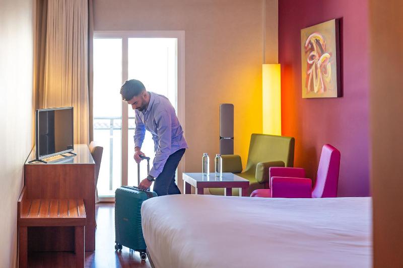 Superior Double Room image 2