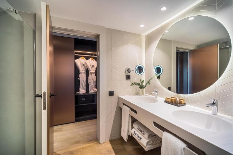 Deluxe Premium Room image 1