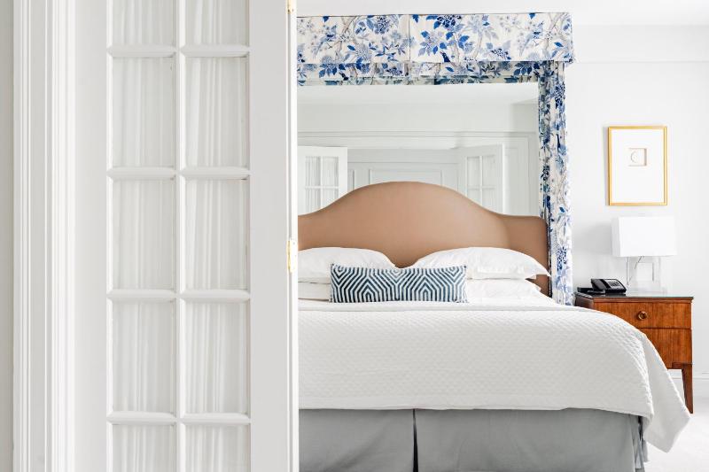 Queen Suite image 3
