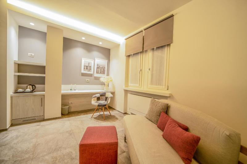 Superior Suite image 4