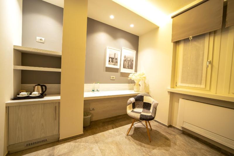 Superior Suite image 3