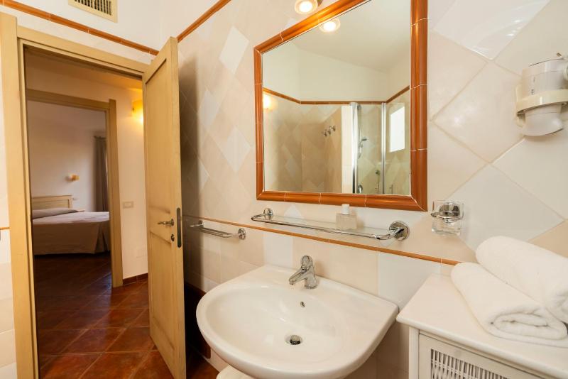One-Bedroom Apartment image 1