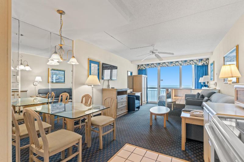 One-Bedroom Apartment image 3