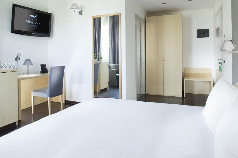 Comfort Double or Twin Room image 4