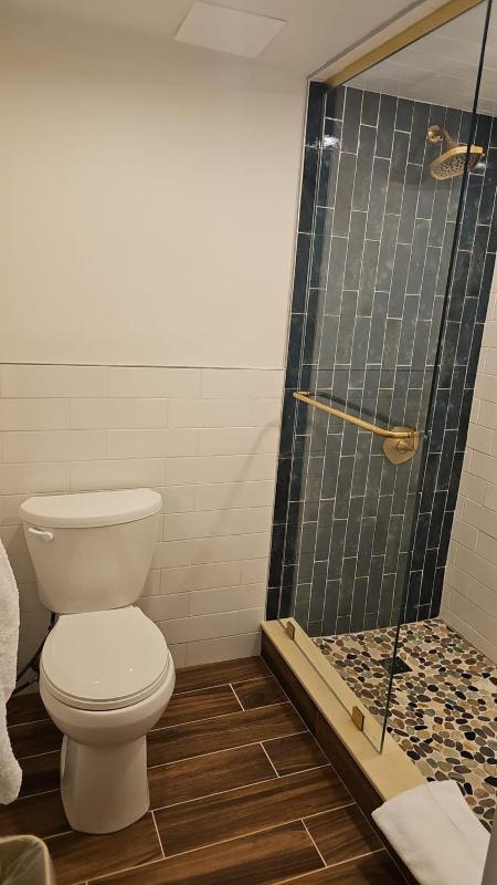 Double Room image 3