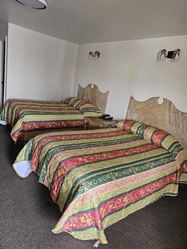 Double Room image 2