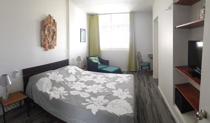 Urban tropical home Tahiti - image 6