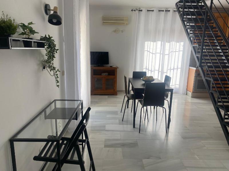 Casa Evelyn C Spainsunrentals - image 4
