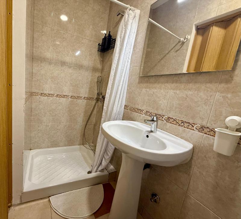 Standard Double Room image 2