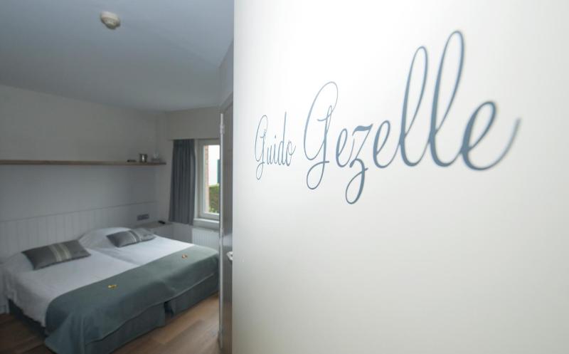 Double Room with Garden View image 3