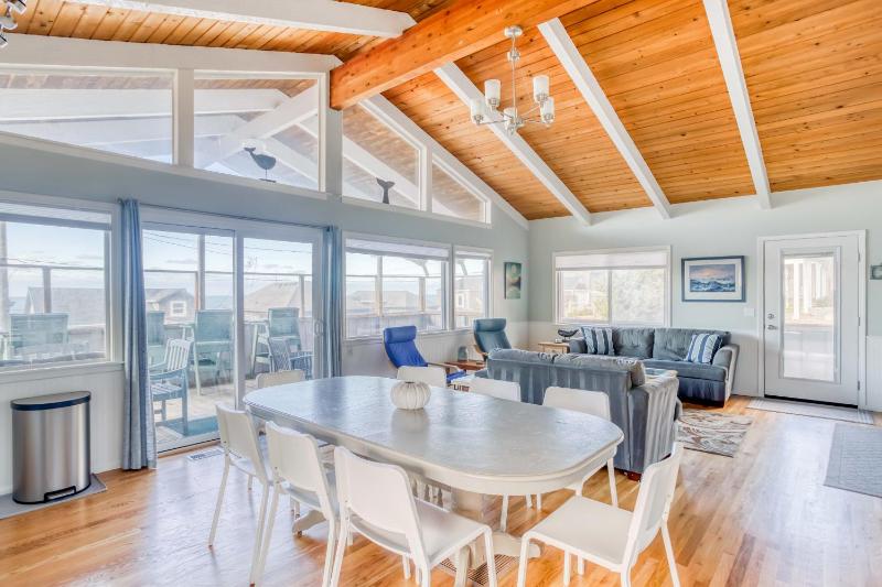 Captains Quarters - image 41