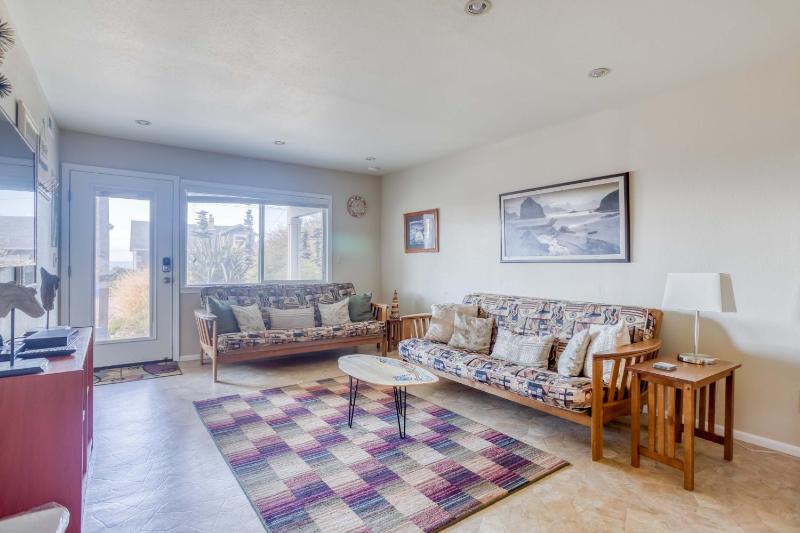 Captains Quarters - image 48