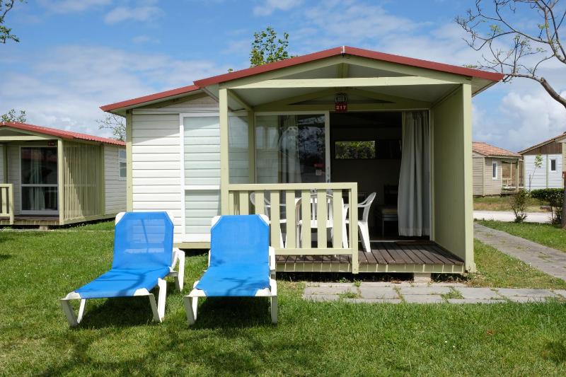 Two-Bedroom Bungalow image 1