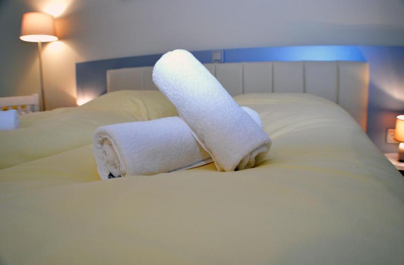 Comfort Single Room image 4