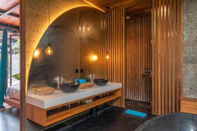 Yeh Gangga - HUGE 8BR 21max 3Pools Sauna Gym BBQ Rooftop! - image 10