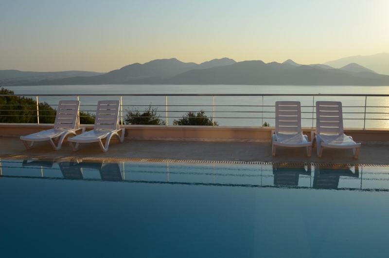 Villa with Sea View image 1