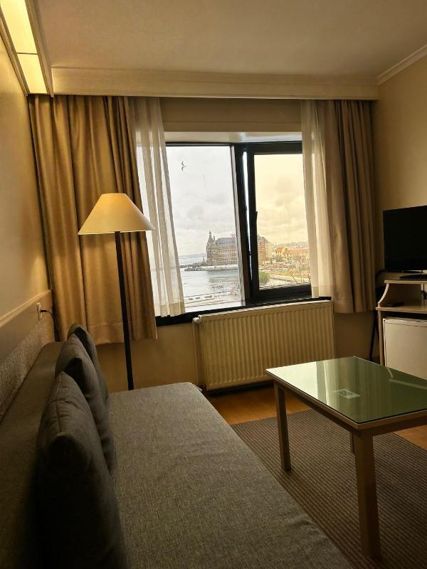 Standard Double or Twin Room image 3