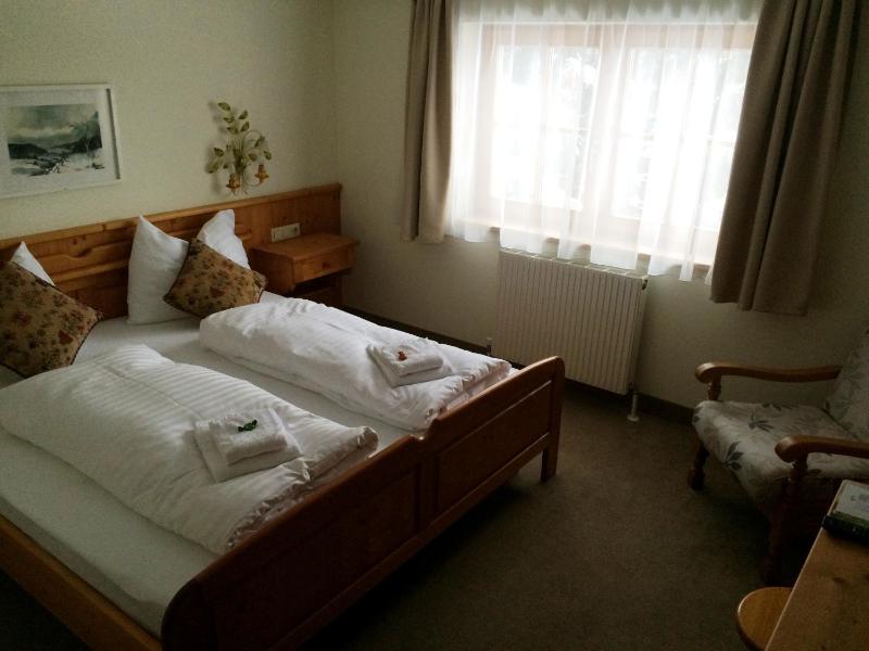 Family Room image 4