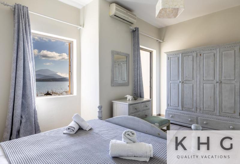 Two-Bedroom Apartment with Balcony and Sea View image 2