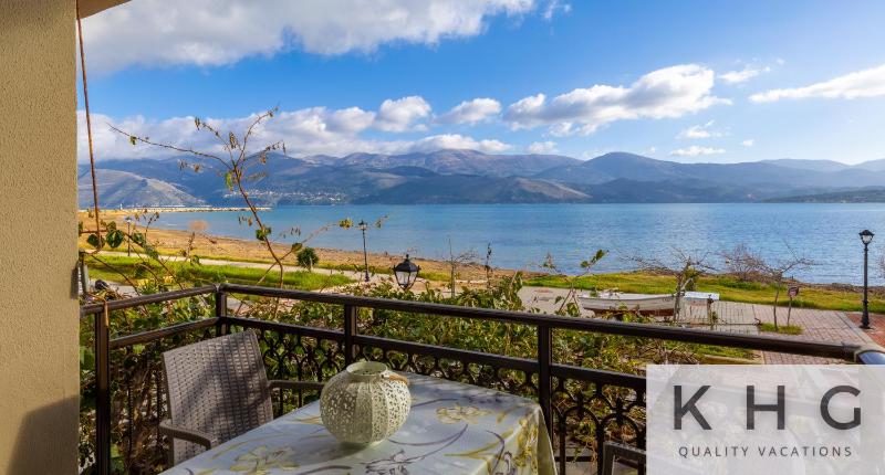 Two-Bedroom Apartment with Balcony and Sea View image 4