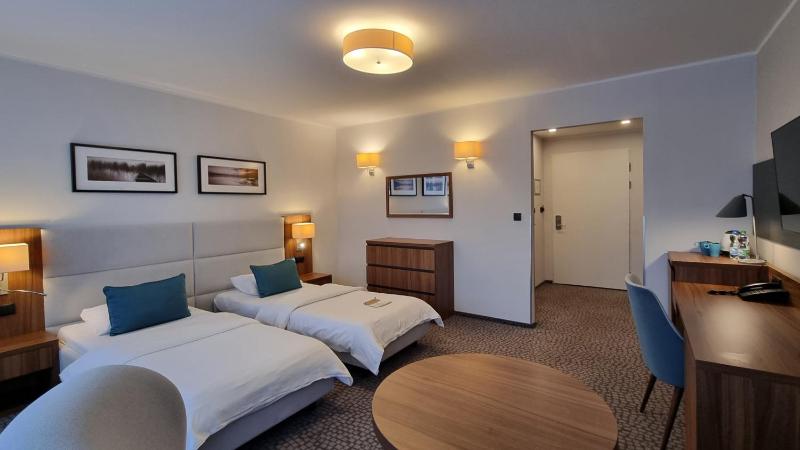 Double or Twin Room image 4