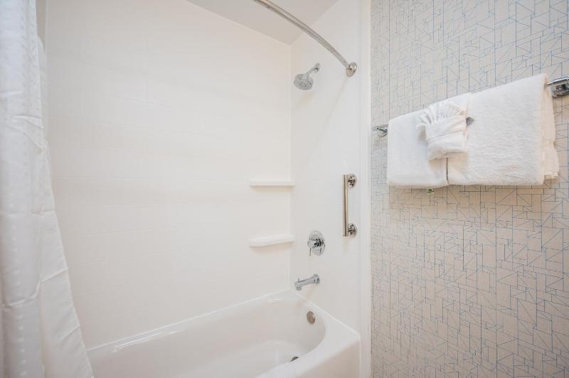 Standard Room image 4