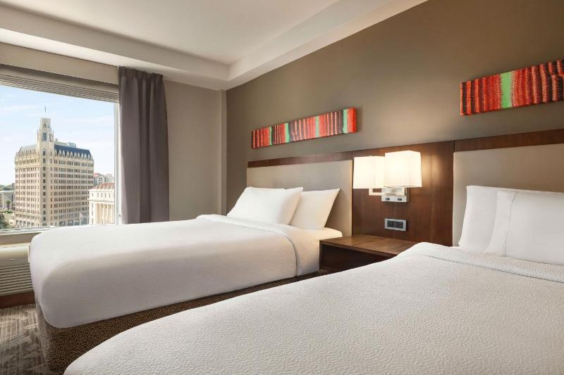 Hilton Garden Inn San Antonio Downtown Riverwalk - image 23