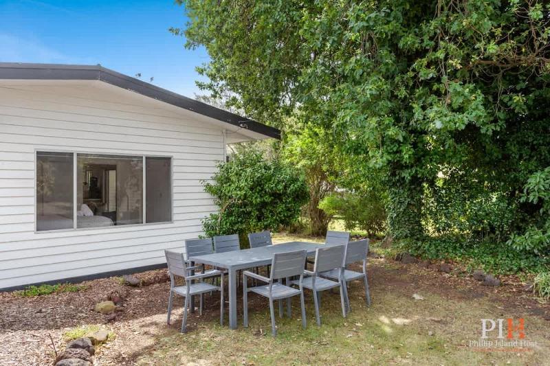 Cozy Home in Cowes sleeps 7 - image 14