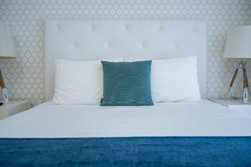 Double Room with Balcony and Side Sea View image 2