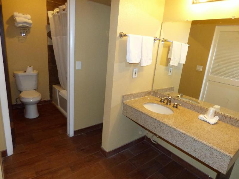 King Room image 2