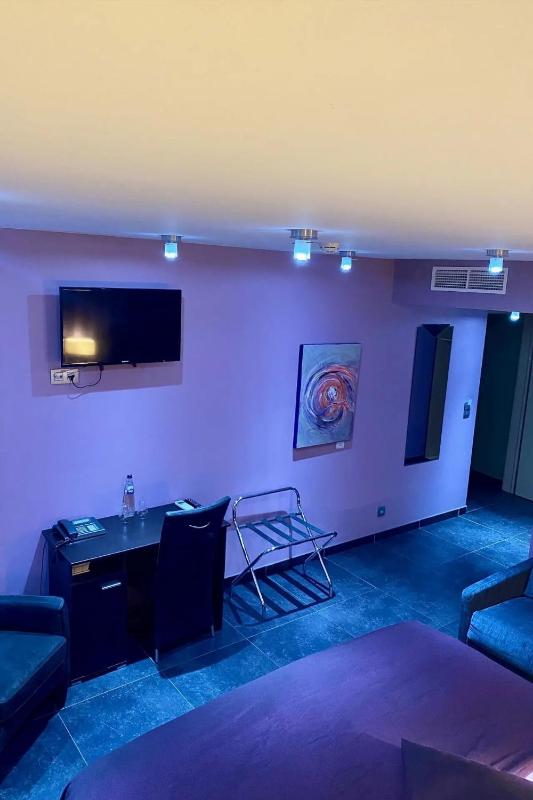Double Room - Disability Access image 1