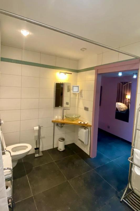 Double Room - Disability Access image 2
