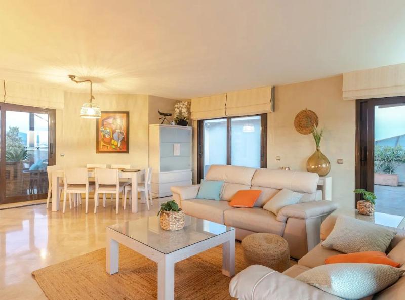 Sky-High Luxury Panoramic Sea Views & Expansive Terraces in this La Duquesa Penthouse - image 16