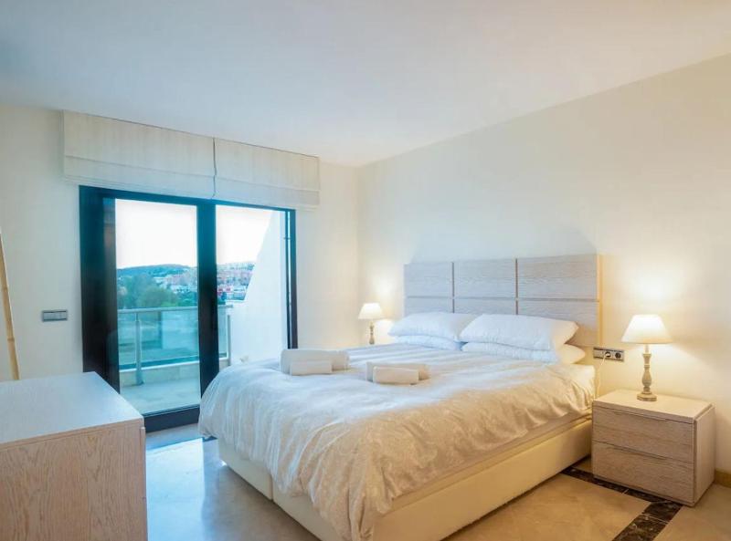 Sky-High Luxury Panoramic Sea Views & Expansive Terraces in this La Duquesa Penthouse - image 14