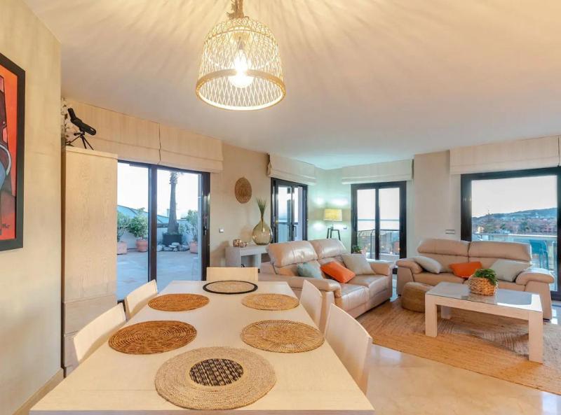Sky-High Luxury Panoramic Sea Views & Expansive Terraces in this La Duquesa Penthouse - image 8