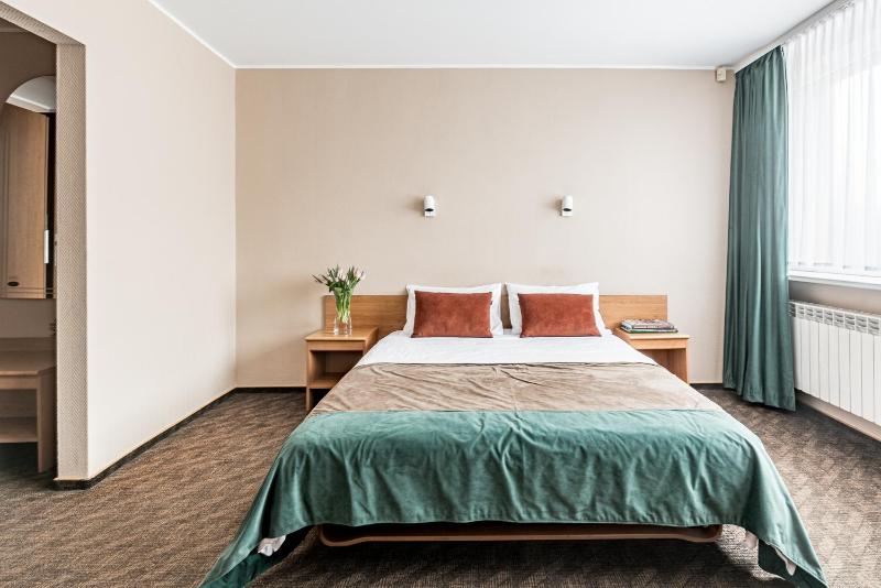 Double Room image 3