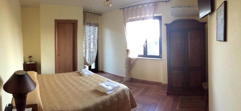 Double Room image 1