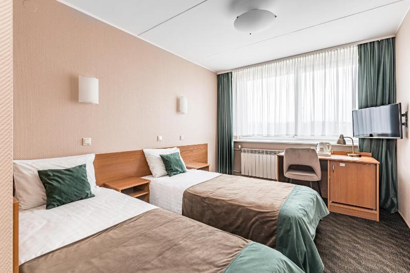 Twin Room image 1