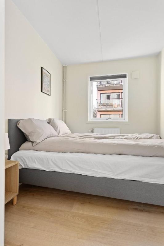 Charming Oslo Apartment with Balcony Rooftop Access - image 5