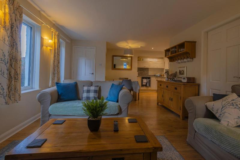 Holly Cottage - image 14