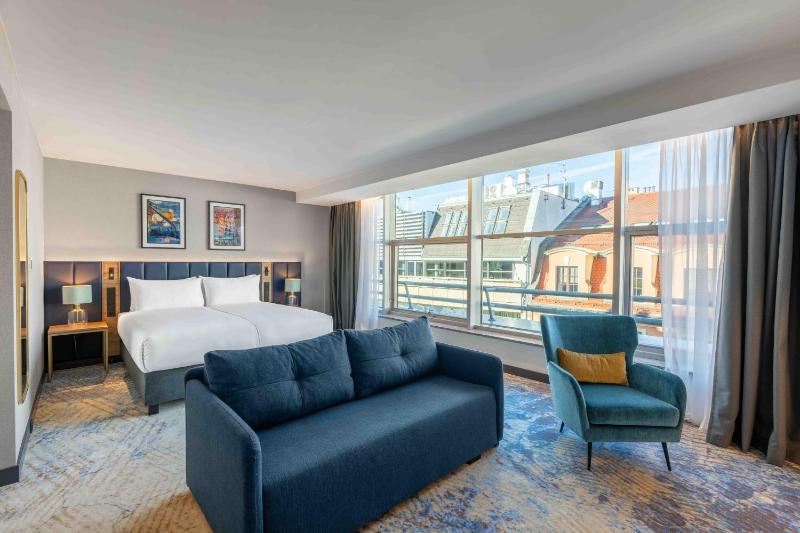 Junior Suite image 1