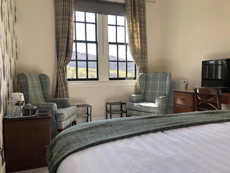 Double Room with Mountain View image 4