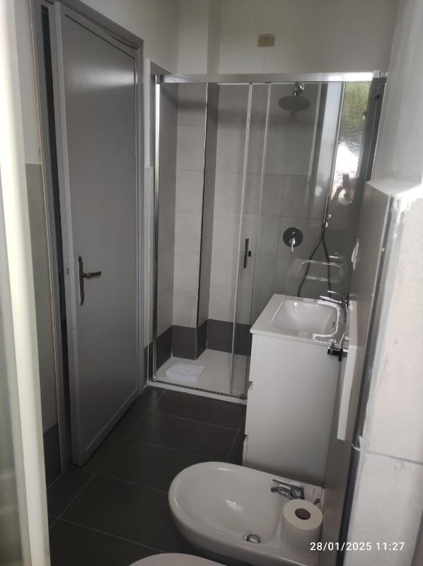 Standard Single Room image 2