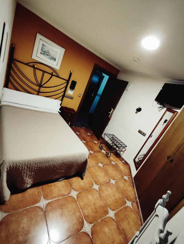 Single Room image 1
