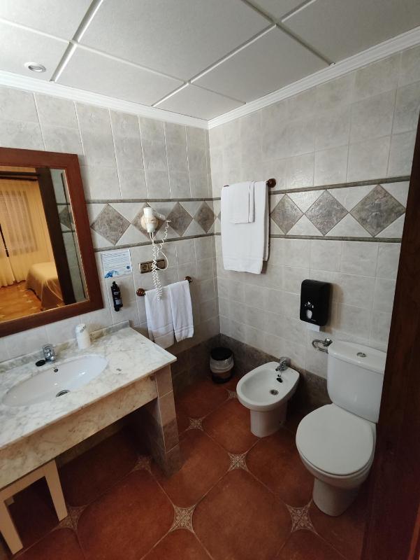 Triple Room image 2